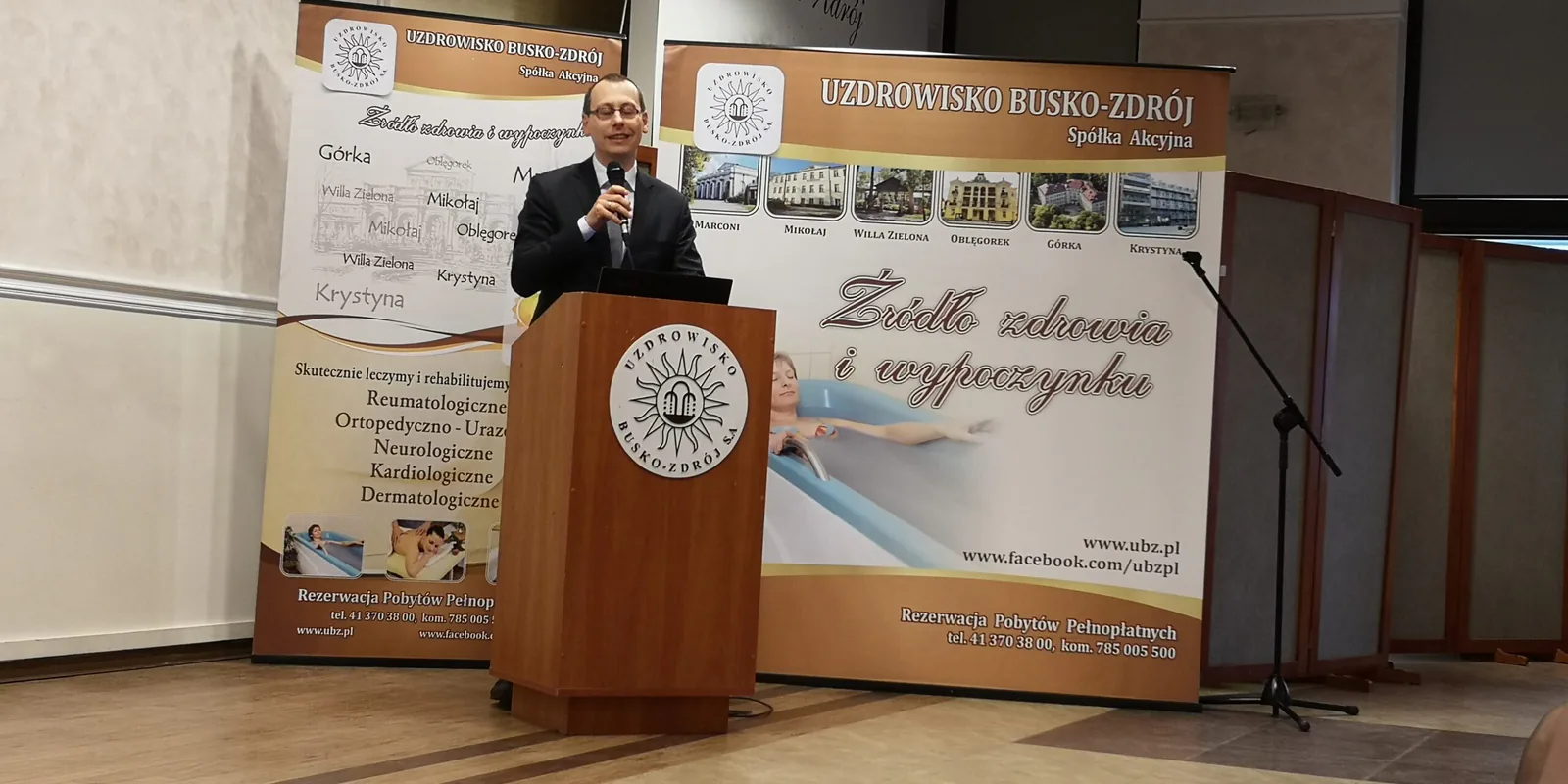 Polish Tourism Organization president Robert Andrzejczyk speaking at the Busko-Zdrój spa seminar in March 2019